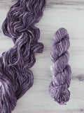 Super-soft merino fiber and variegated color makes Spuntaneous Worsted Effects a cuddly yarn and a statement piece. This is a single ply yarn.