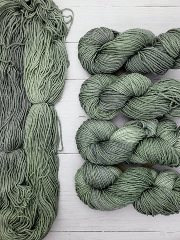Buttery soft, Alegria Grande is an easy-care blend of superwash merino and polyamide.  It is a lighter-weight yarn with great durability and amazing color options.  Great for knits of all kinds ... baby blankets, kids' sweaters, thick socks, colorful scarves ... and of course BEANIES!
