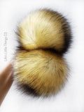 Goldfinch Faux Fur Pom